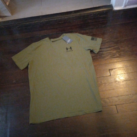 BRAND NEW WITH TAGS UNDER ARMOUR FREEDOM Mens TSHIRT 2XL NWT Color Green... - Picture 1 of 12